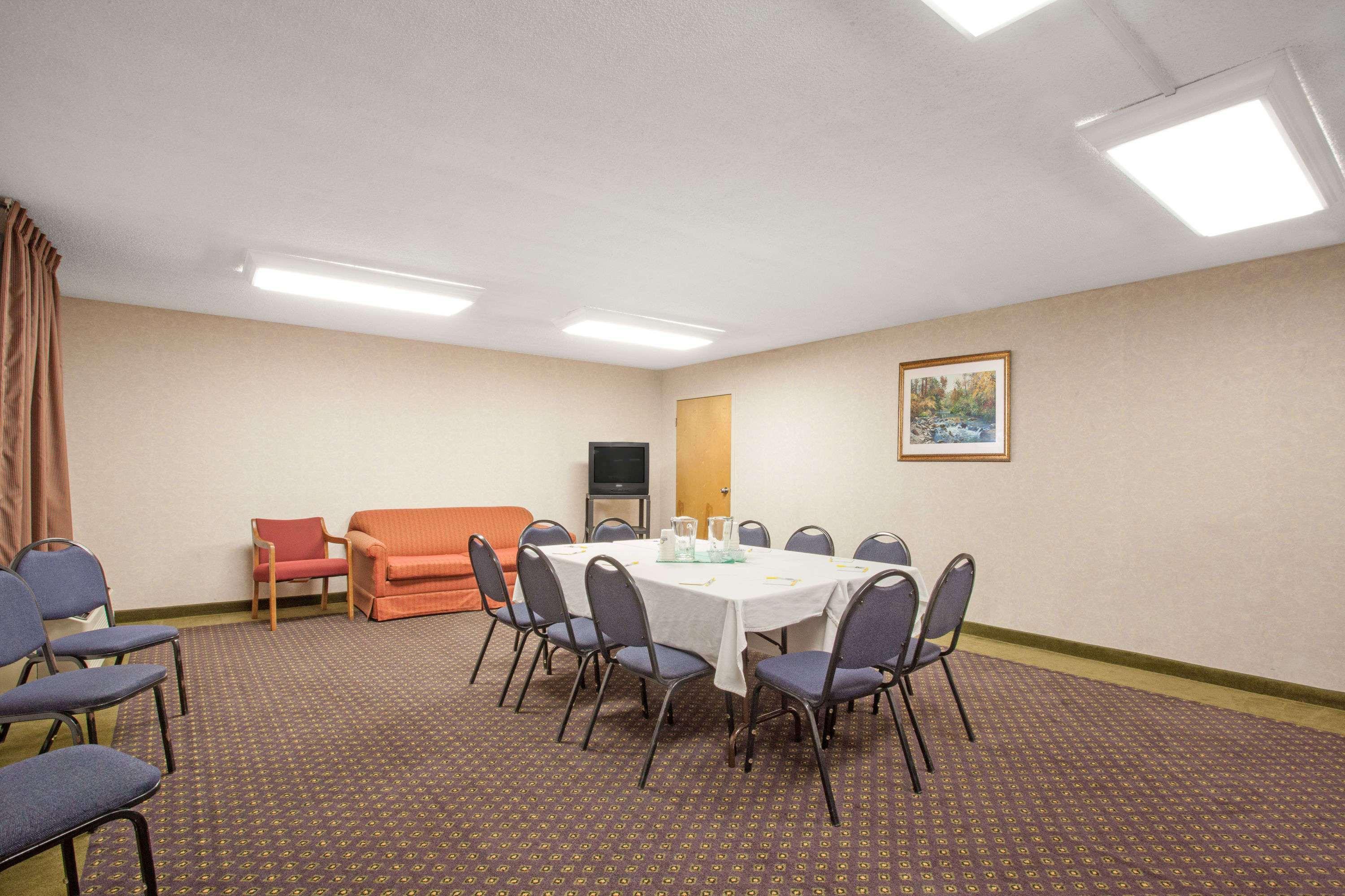 Perryville Hotel エクステリア 写真